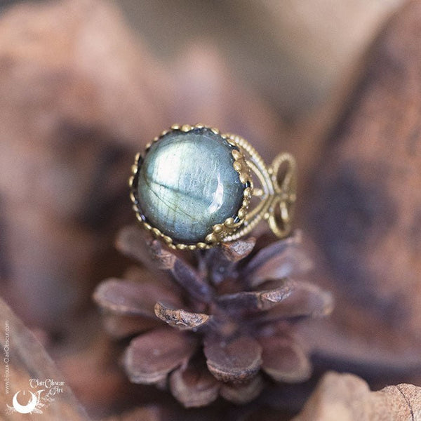 Bague Fantaisie Labradorite verte bleu - pièce unique - Illustrations & Bijoux fantaisie ClairObscur Art