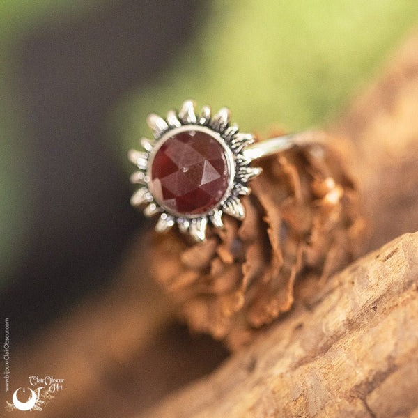 Bague "Solarys" Grenat facetté - Illustrations & Bijoux fantaisie ClairObscur Art