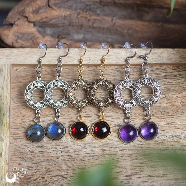 Boucles d'Oreilles "Calliope" pierre au choix - Illustrations & Bijoux fantaisie ClairObscur Art