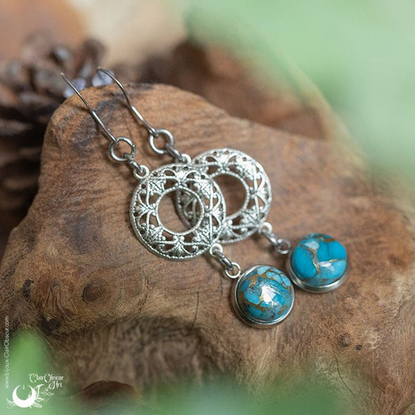 Boucles d'Oreilles "Calliope" Turquoise - Illustrations & Bijoux fantaisie ClairObscur Art