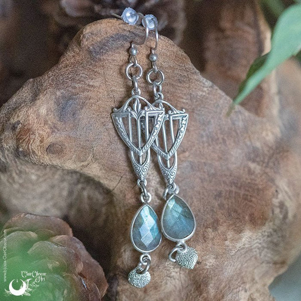 Boucles d'Oreilles "Irilmë" Labradorite facettée - Pièce unique ! - Illustrations & Bijoux fantaisie ClairObscur Art