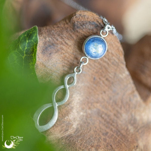 Collier "Ananta" Cyanite, taille de la chaine au choix - Illustrations & Bijoux fantaisie ClairObscur Art