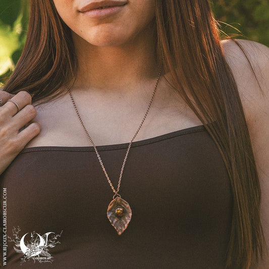 Collier Feuille de Hêtre & Ambre de la mer Baltique - Illustrations & Bijoux fantaisie ClairObscur Art