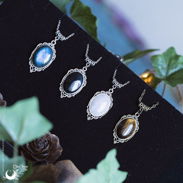 Collier "Leda" pierre au choix - Illustrations & Bijoux fantaisie ClairObscur Art