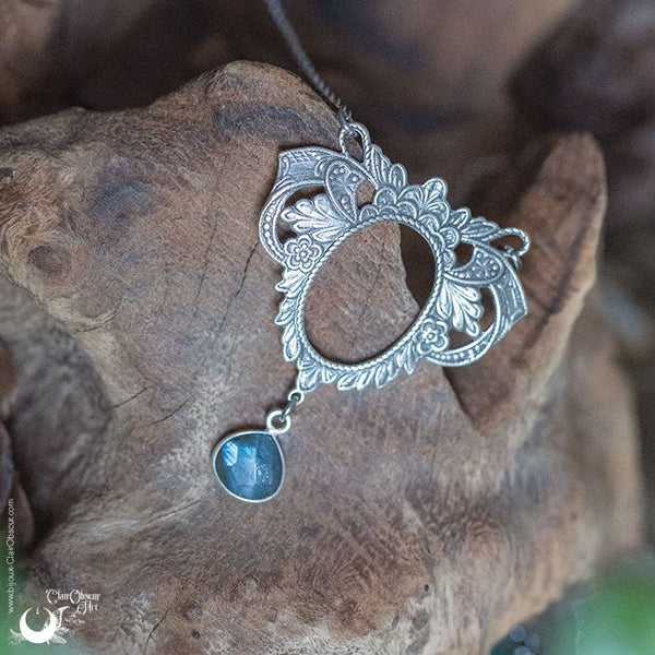 Collier "Lyra" Labradorite facettée - Illustrations & Bijoux fantaisie ClairObscur Art