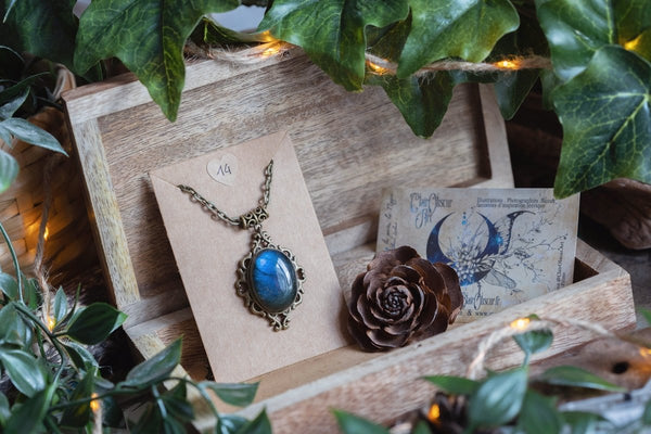 VENTE PRIVÉE D'AUTOMNE - Illustrations & Bijoux fantaisie ClairObscur Art