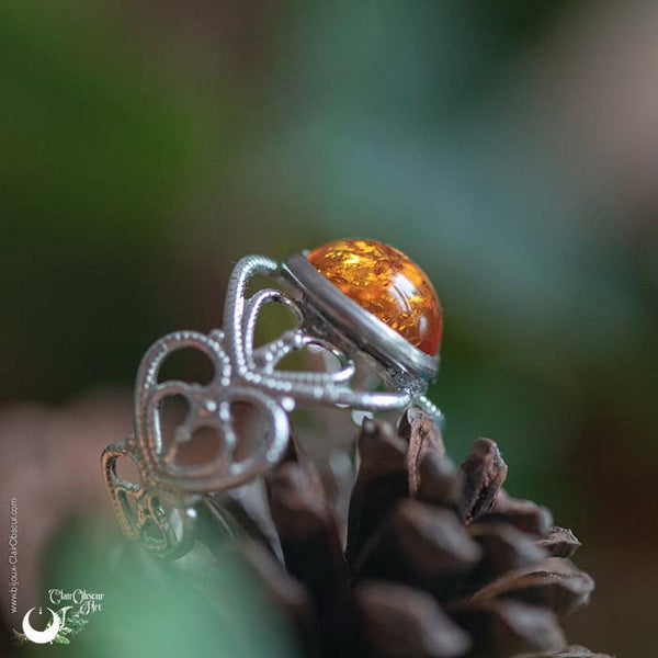 Bague elfique "Elwing" Ambre de la mer Baltique - Ajustable - Illustrations & Bijoux fantaisie ClairObscur Art