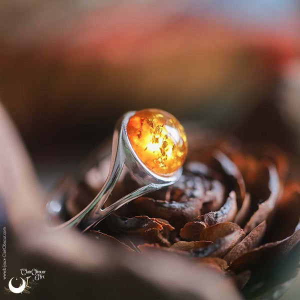 Bague "Gaïa" Ambre de la mer Baltique en Argent 925, ajustable - Illustrations & Bijoux fantaisie ClairObscur Art