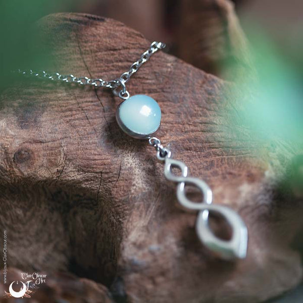 Collier "Ananta" Calcedoine aqua, taille de la chaine au choix - Illustrations & Bijoux fantaisie ClairObscur Art