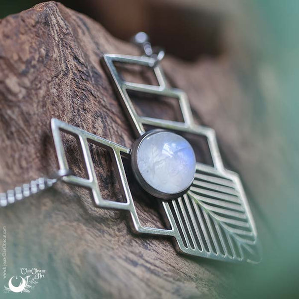Collier "Athena" Pierre de Lune arc-en-ciel, acier inoxydable - Illustrations & Bijoux fantaisie ClairObscur Art