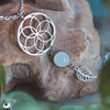 Collier "Fleur de Vie" Calcédoine Aqua, breloque au choix - Illustrations & Bijoux fantaisie ClairObscur Art