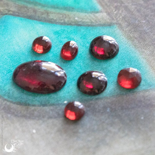 Collier "Héra" Grenat, acier inoxydable - Illustrations & Bijoux fantaisie ClairObscur Art