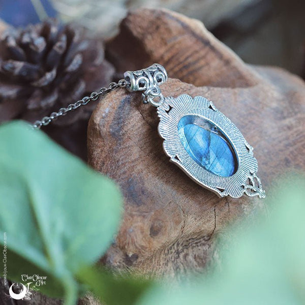 Collier "Leda" Labradorite - taille de la chaine personnalisable - Illustrations & Bijoux fantaisie ClairObscur Art