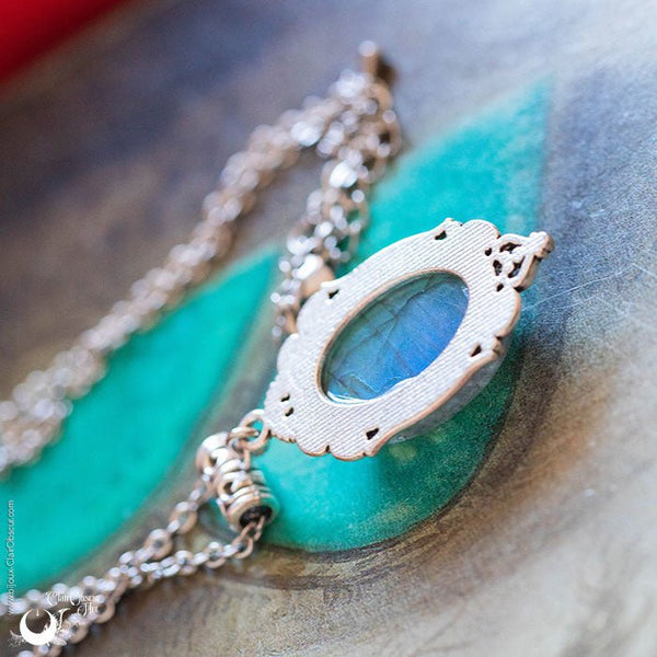 Collier "Leda" Labradorite - taille de la chaine personnalisable - Illustrations & Bijoux fantaisie ClairObscur Art