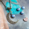 Collier "Luna" Cyanite - Illustrations & Bijoux fantaisie ClairObscur Art