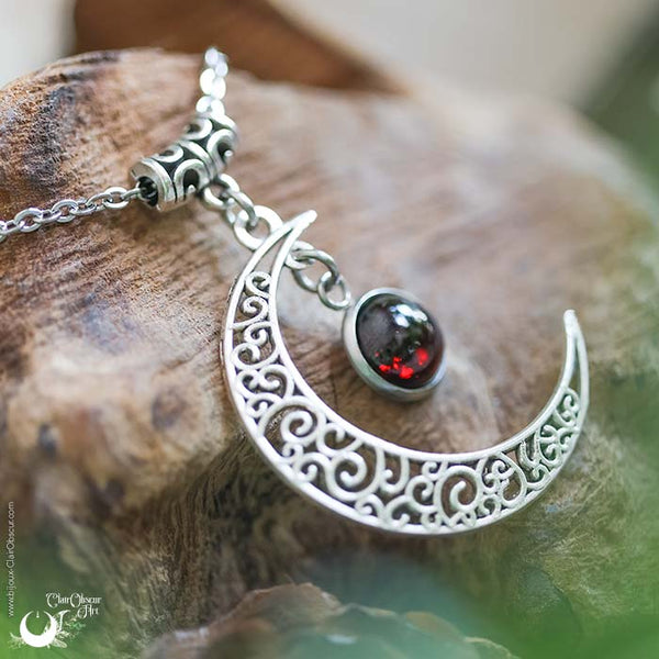 Collier "Luna" Grenat, taille de la chaine au choix - Illustrations & Bijoux fantaisie ClairObscur Art