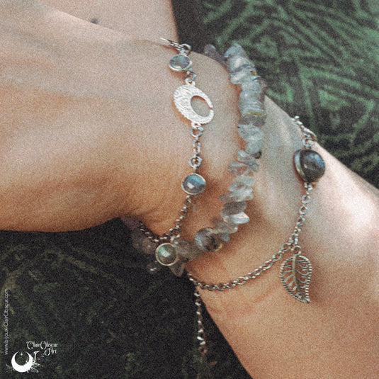 LES BRACELETS