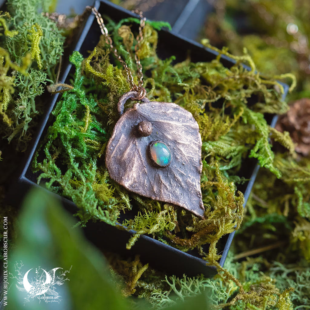 Collier Feuille de Lierre & Opale