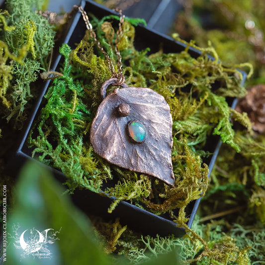 Collier Feuille de Lierre & Opale