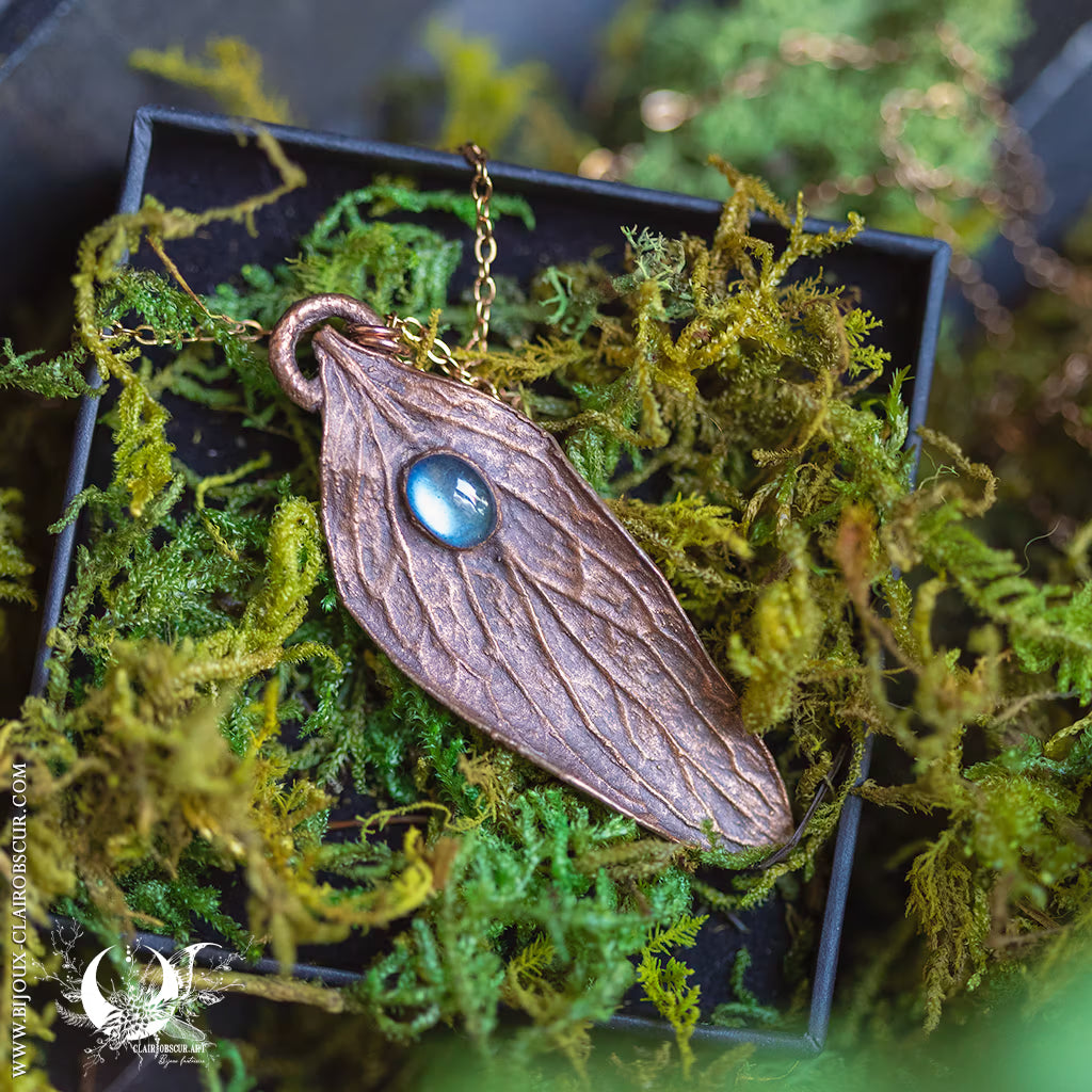 Collier Feuille de Pivoine & Labradorite