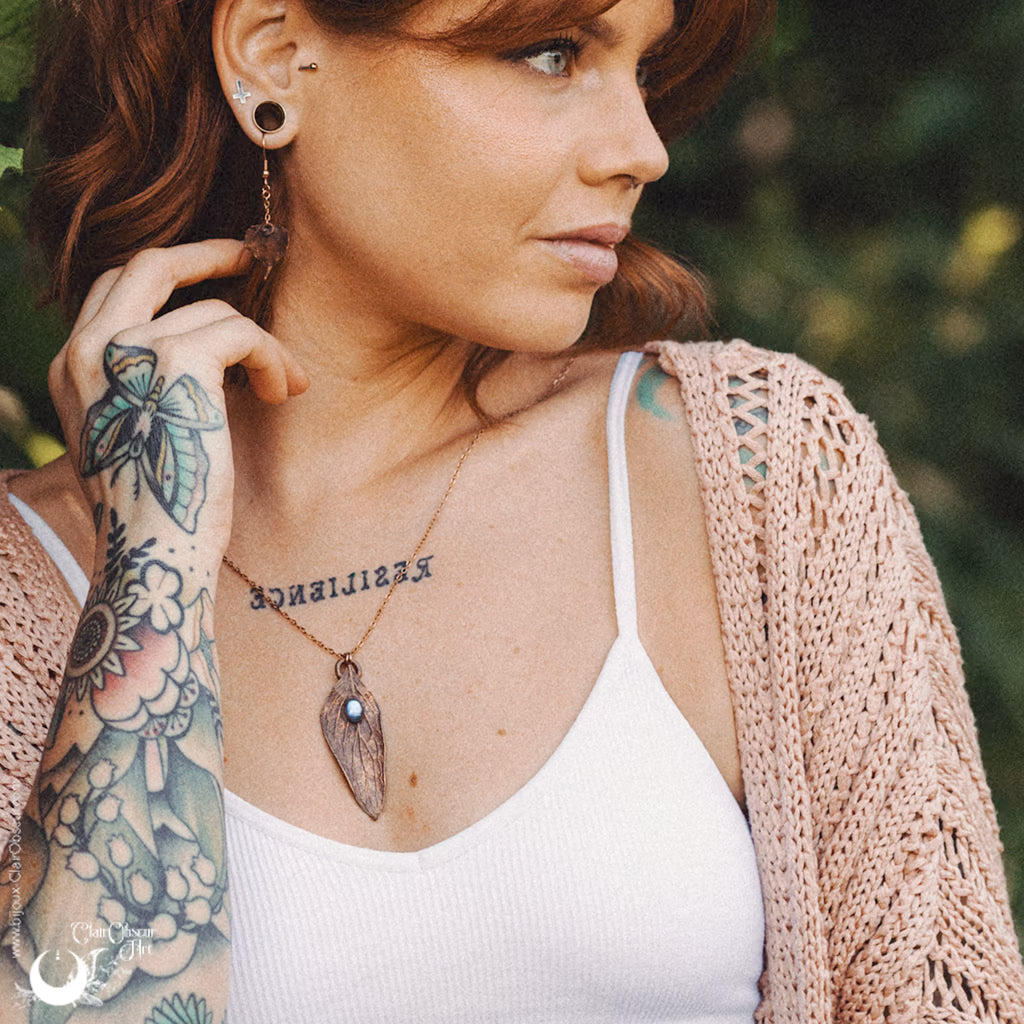 Collier Feuille de Pivoine & Labradorite
