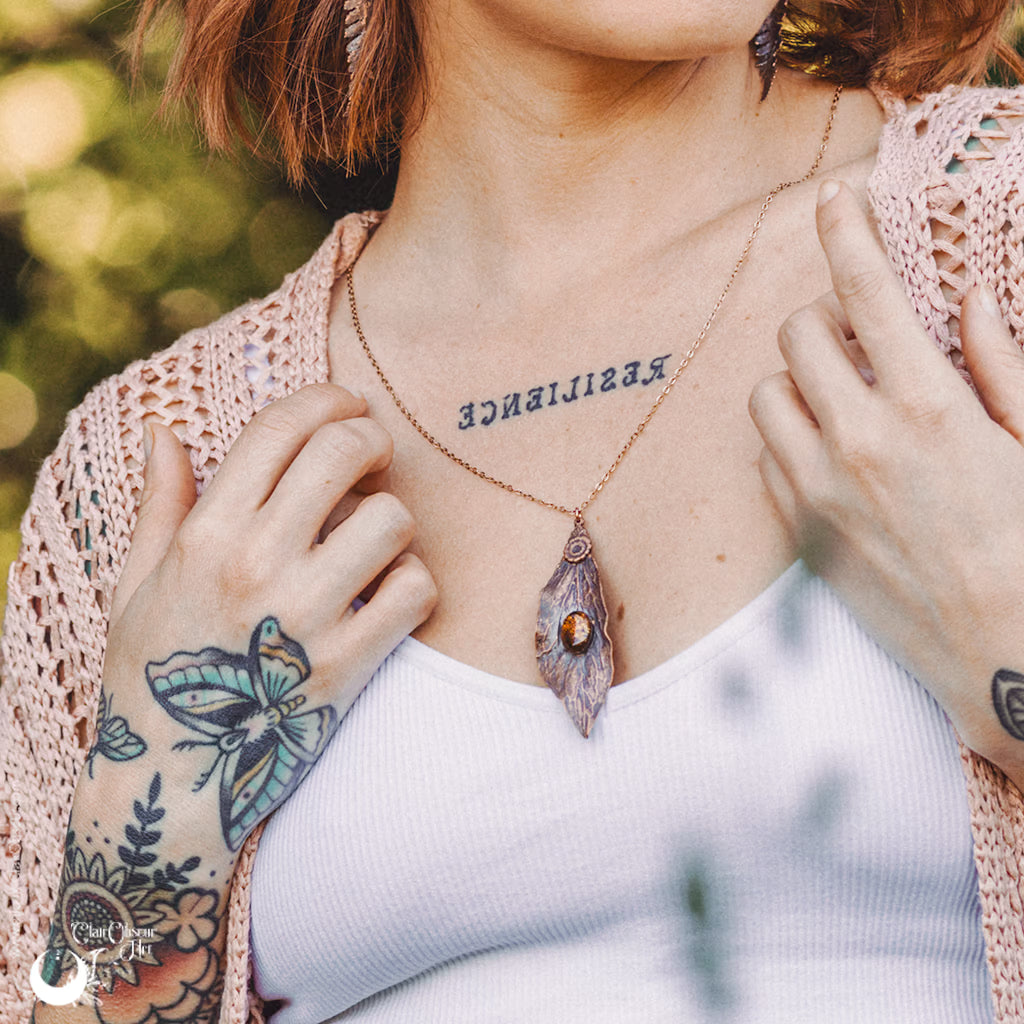 Collier Feuille de Pivoine & Ambre de la mer Baltique