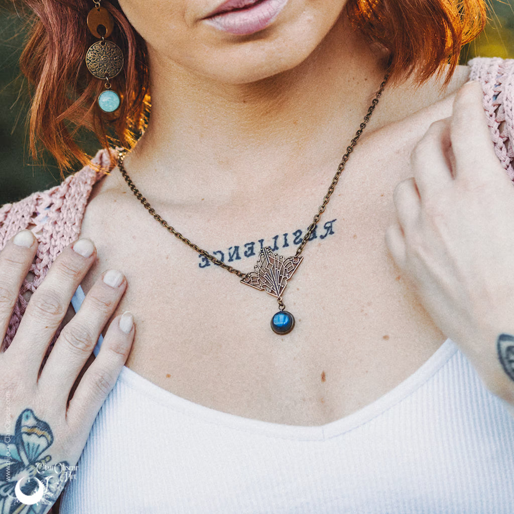 Collier "Butterfly" pierre au choix
