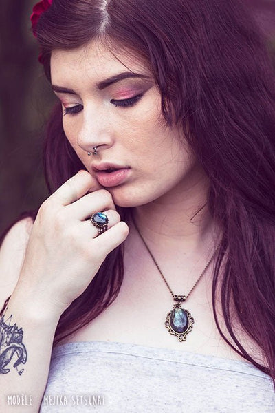 Bague Fantaisie Cornaline rouge - Ajustable - Illustrations & Bijoux fantaisie ClairObscur Art