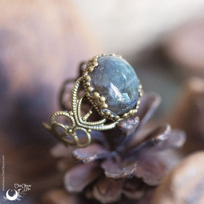 Bague Fantaisie Labradorite verte bleu - pièce unique - Illustrations & Bijoux fantaisie ClairObscur Art