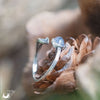Bague "Plume" ajustable Tanzanite - dernière pièce - Illustrations & Bijoux fantaisie ClairObscur Art