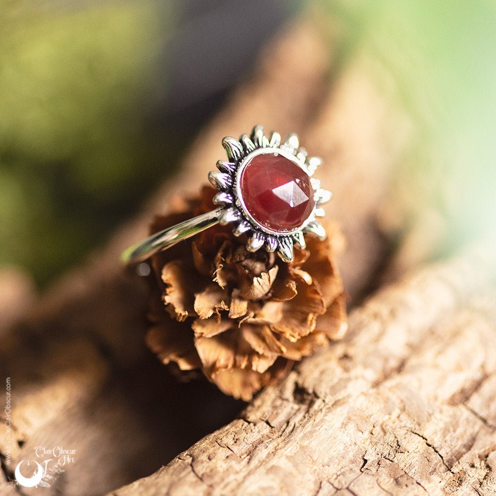 Bague "Solarys" Grenat facetté - Illustrations & Bijoux fantaisie ClairObscur Art