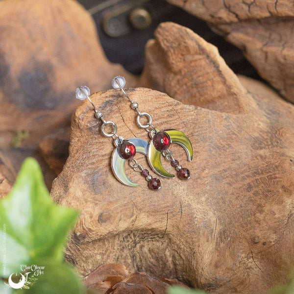 Boucles d'Oreilles demi - lune Grenat - Illustrations & Bijoux fantaisie ClairObscur Art