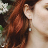 Boucles d'Oreilles "Eirian" Calcédoine aqua facettée - Illustrations & Bijoux fantaisie ClairObscur Art