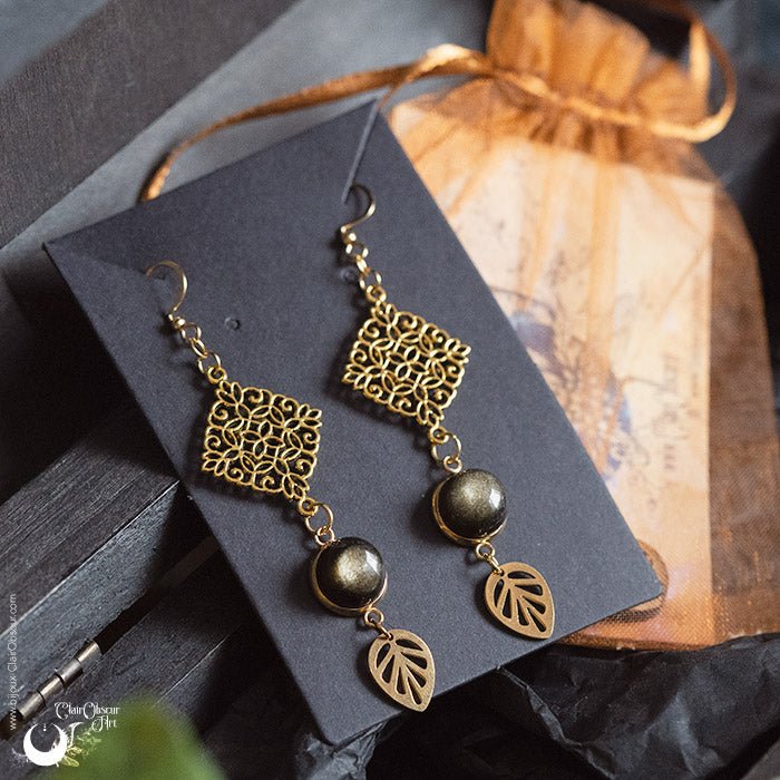 Boucles d’oreilles “Eliara” pierre au choix - Illustrations & Bijoux fantaisie ClairObscur Art