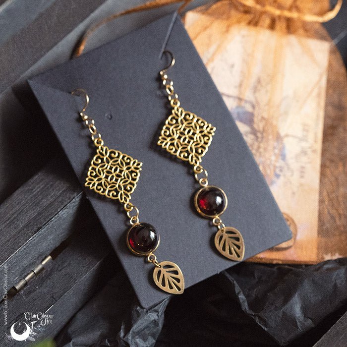 Boucles d’oreilles “Eliara” pierre au choix - Illustrations & Bijoux fantaisie ClairObscur Art