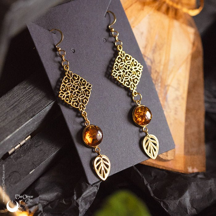 Boucles d’oreilles “Eliara” pierre au choix - Illustrations & Bijoux fantaisie ClairObscur Art