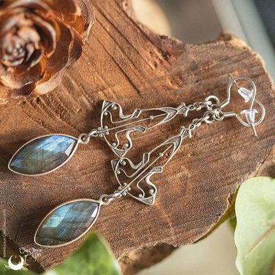 Boucles d'Oreilles "Elwen" Labradorite facettée - Pièce unique ! - Illustrations & Bijoux fantaisie ClairObscur Art