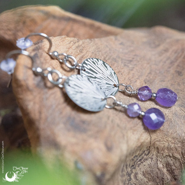 Boucles d'Oreilles Fantaisie Améthystes - Illustrations & Bijoux fantaisie ClairObscur Art