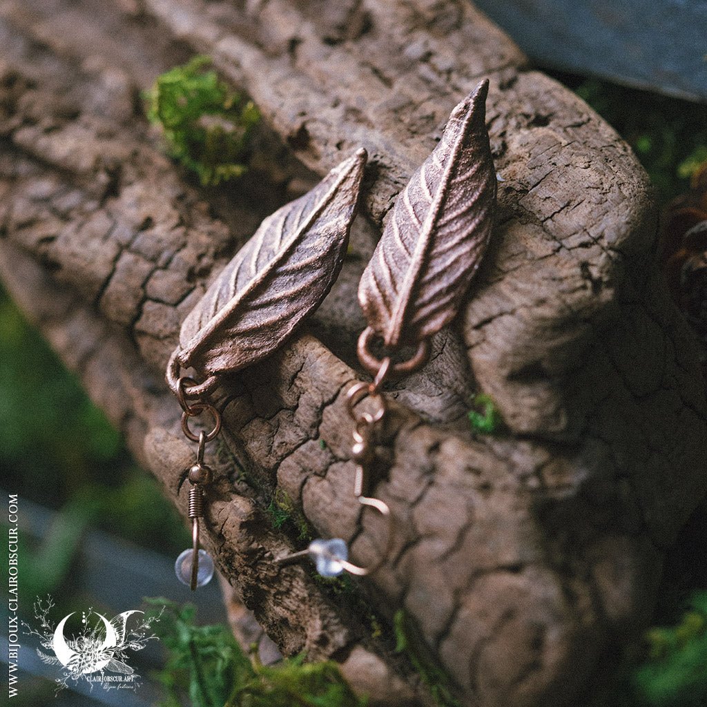 Boucles d'Oreilles Feuilles de Sauge Cassis - Illustrations & Bijoux fantaisie ClairObscur Art