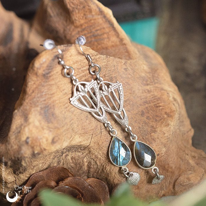 Boucles d'Oreilles "Irilmë" Labradorite facettée - Pièce unique ! - Illustrations & Bijoux fantaisie ClairObscur Art