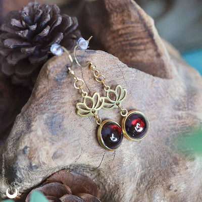 Boucles d'Oreilles "Nympha" Grenat en acier inoxydable doré, pièce unique ! - Illustrations & Bijoux fantaisie ClairObscur Art