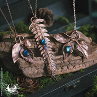 Collier 3 Feuilles de Pivoine & Labradorite Lune - Illustrations & Bijoux fantaisie ClairObscur Art