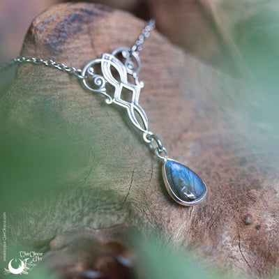Collier "Aelwen" Labradorite - Illustrations & Bijoux fantaisie ClairObscur Art