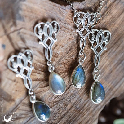 Collier "Aelwen" Labradorite - Illustrations & Bijoux fantaisie ClairObscur Art