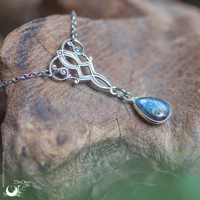 Collier "Aelwen" Labradorite - Illustrations & Bijoux fantaisie ClairObscur Art