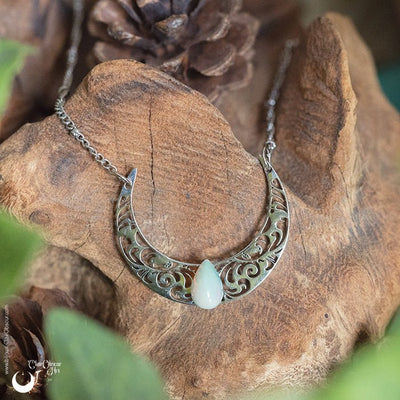 Collier "Artémis" Opale, acier inoxydable - Illustrations & Bijoux fantaisie ClairObscur Art