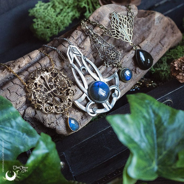 Collier "Butterfly" Obsidienne dorée - Illustrations & Bijoux fantaisie ClairObscur Art