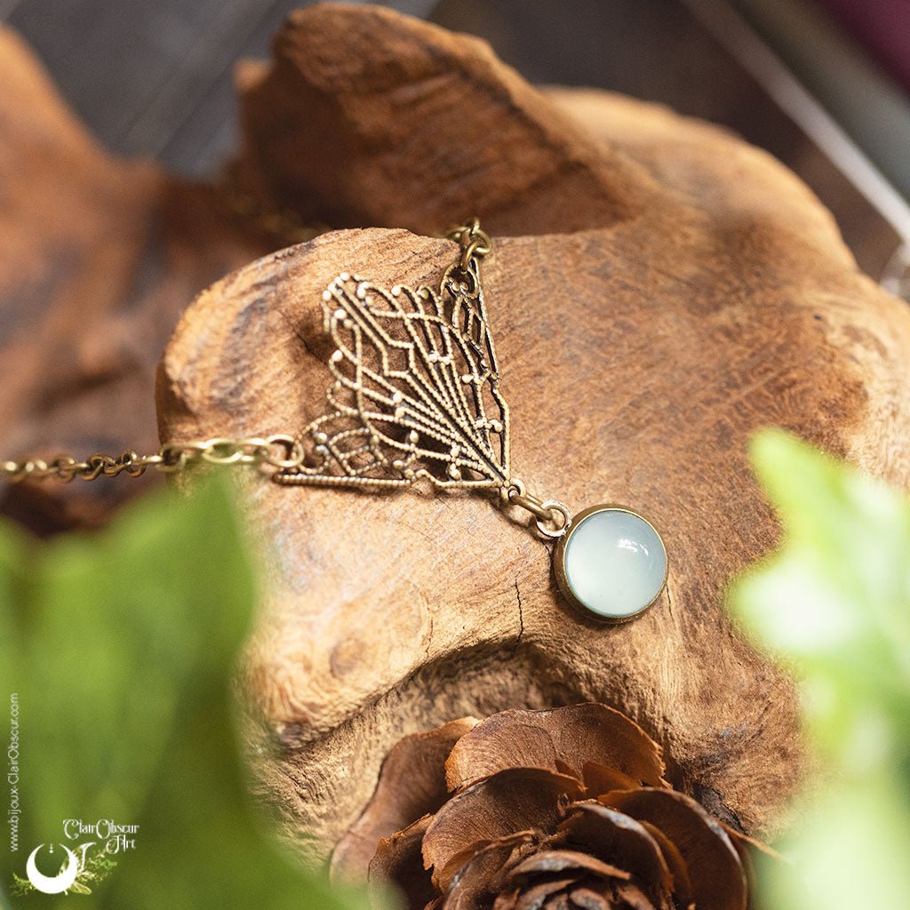 Collier "Butterfly" pierre au choix - Illustrations & Bijoux fantaisie ClairObscur Art