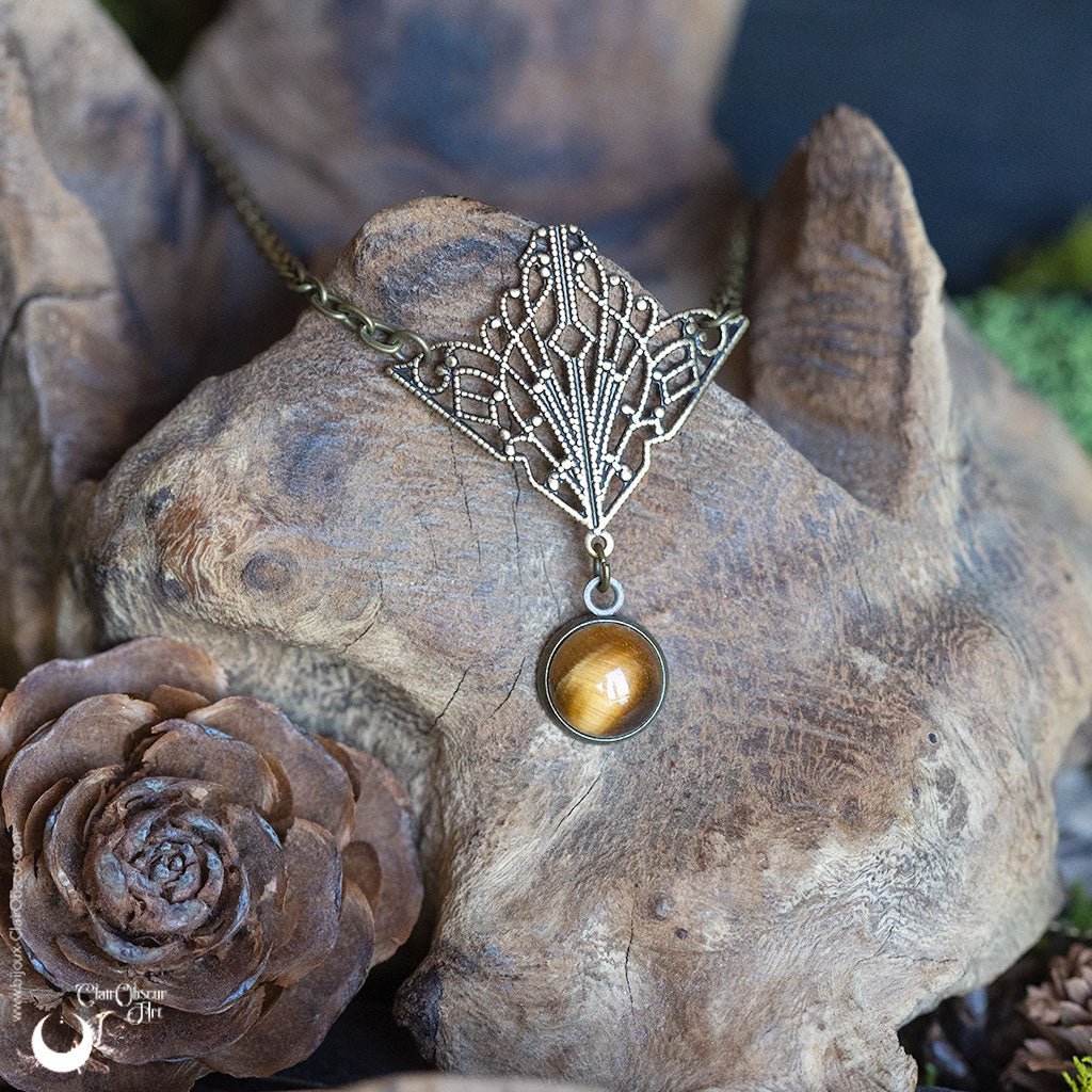 Collier "Butterfly" pierre au choix - Illustrations & Bijoux fantaisie ClairObscur Art