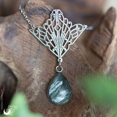 Collier "Butterfly" Séraphinite - Deux exemplaires - Illustrations & Bijoux fantaisie ClairObscur Art